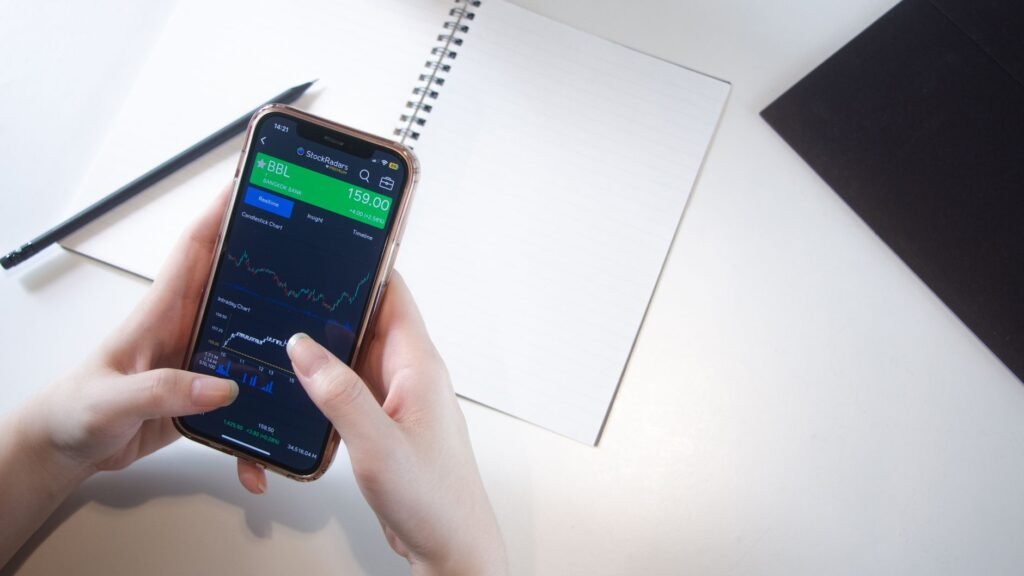 Active vs. Passive Investing: Which Fits Your Portfolio Goals?