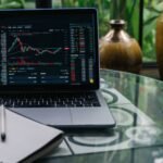 Scalping vs. Day Trading: Which Short-Term Strategy Suits You in 2026?