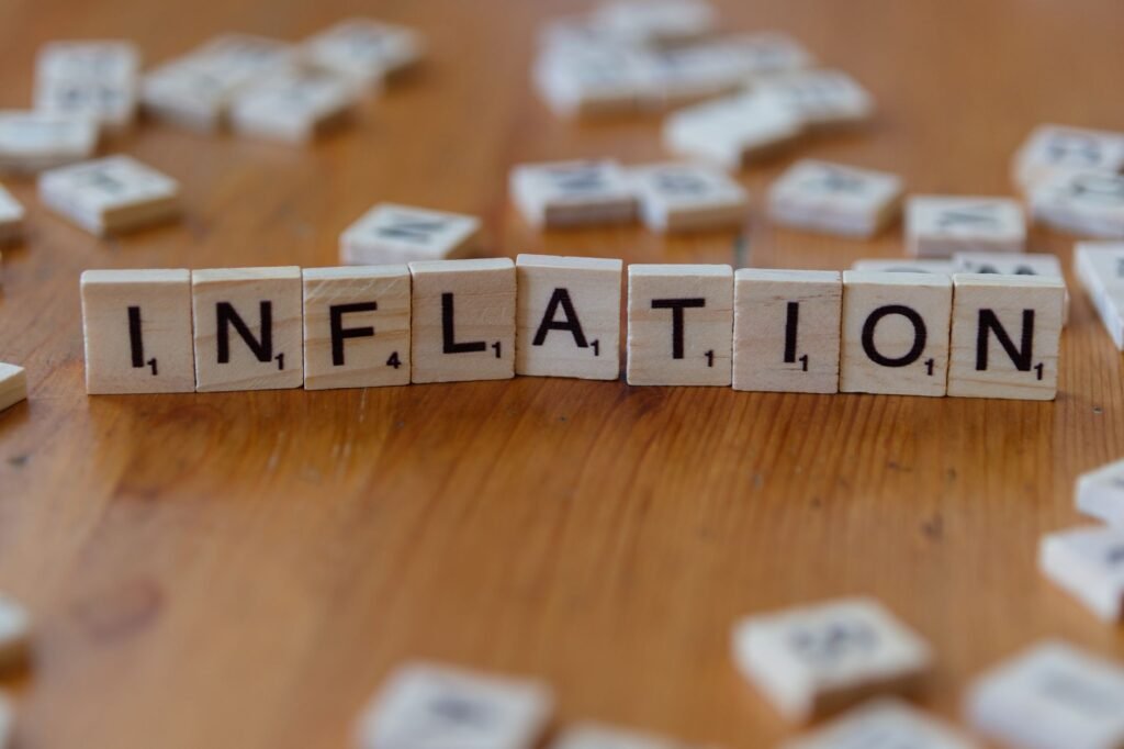 How Interest Rates Influence Gold Prices: An Investor’s Guide for 2026