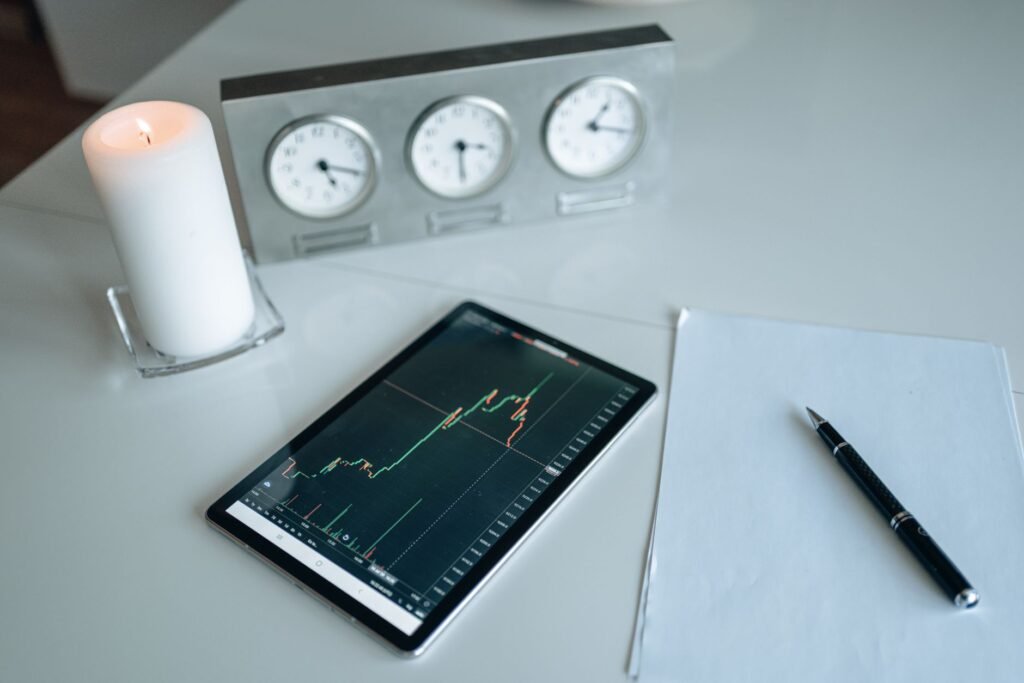 Scalping vs. Day Trading: Understanding High-Frequency in 2026