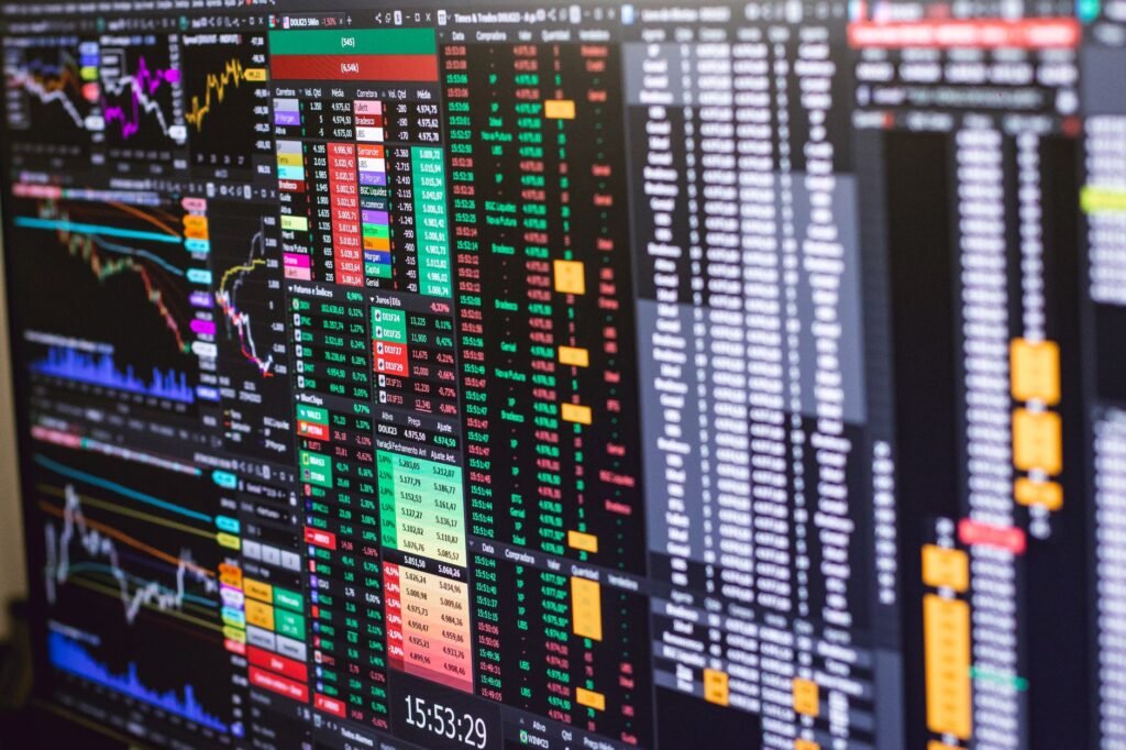What Are Leading Economic Indicators & How They Signal 2026 Market Shifts?