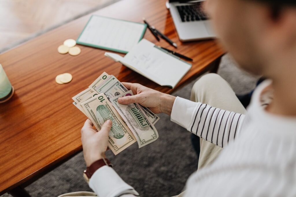 Side Hustles vs. Passive Income: Wealth Building 2026