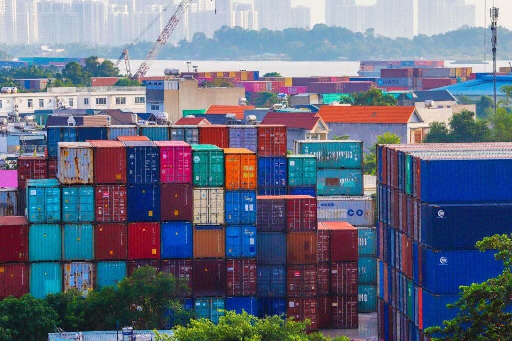 How Do Global Supply Chains Influence Market Volatility in 2026?