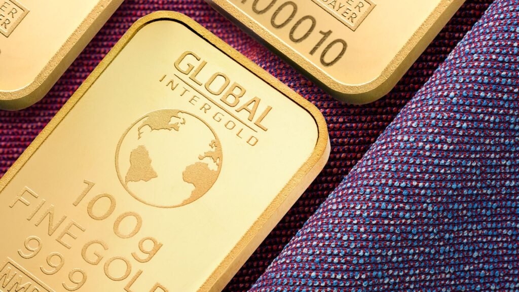 What Factors Drive Gold Prices Beyond Supply & Demand in 2026?
