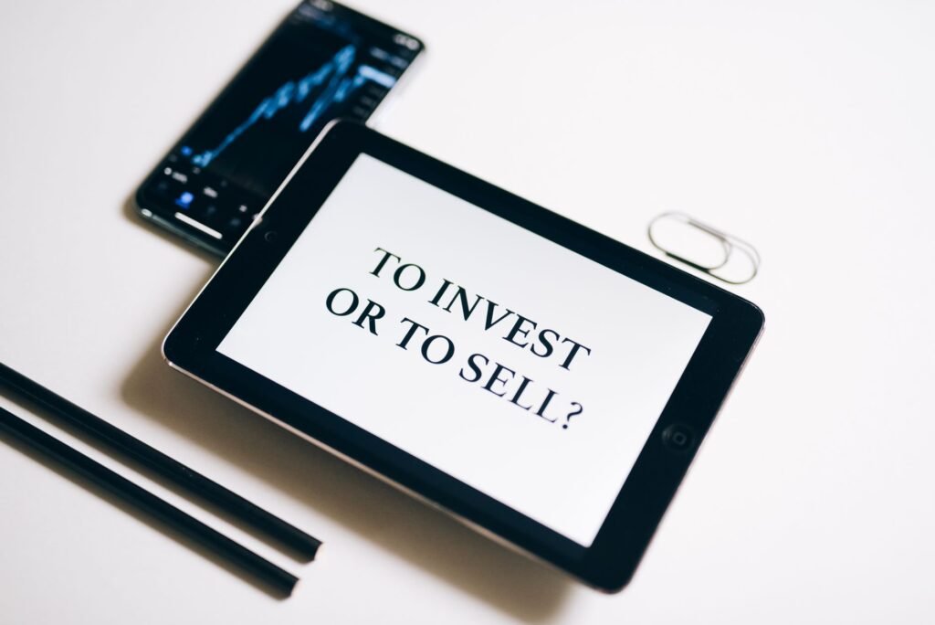 What Is Behavioral Finance & Its Impact on Investment Decisions?