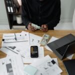 Freelancing vs. Small Business: Income Potential in 2026