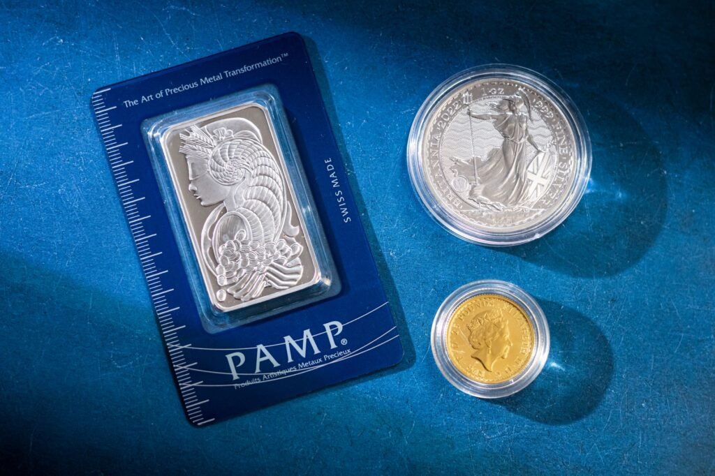 Gold vs. Silver: Which Precious Metal Investment Is Right for You in 2026?