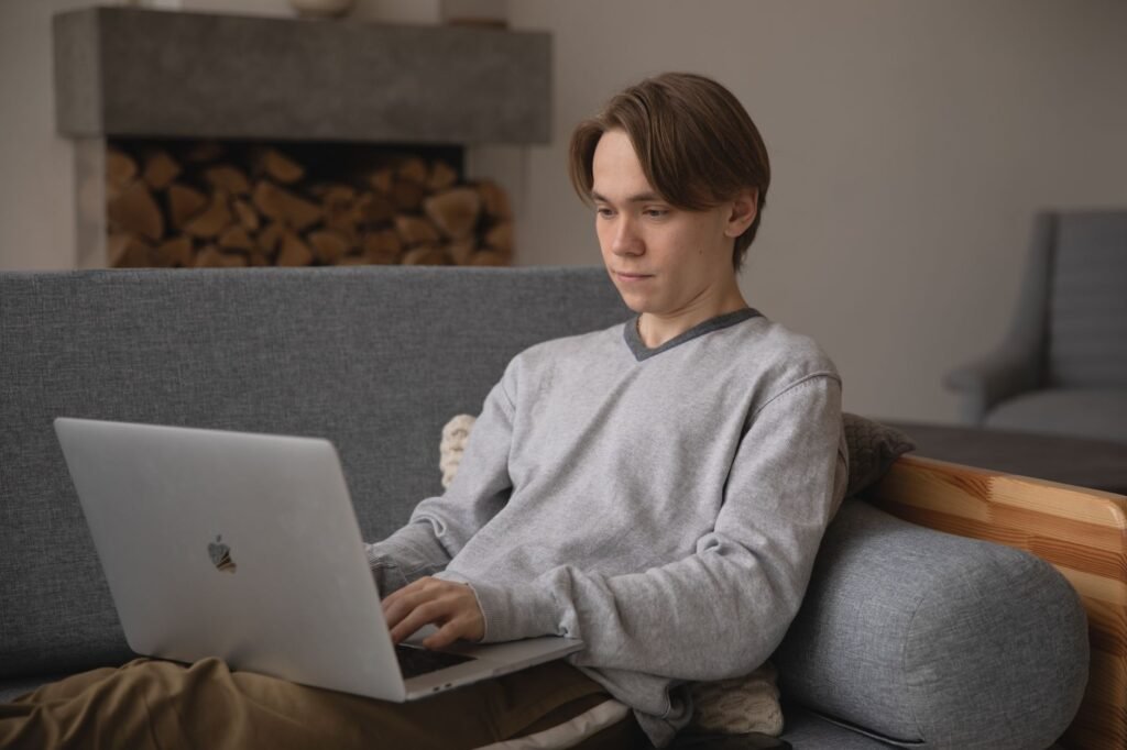 How Do Online Surveys & Microtasks Generate Income in 2026?