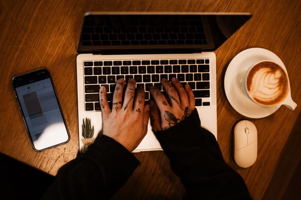 5 Remote Side Hustles: No Upfront Investment Needed in 2026