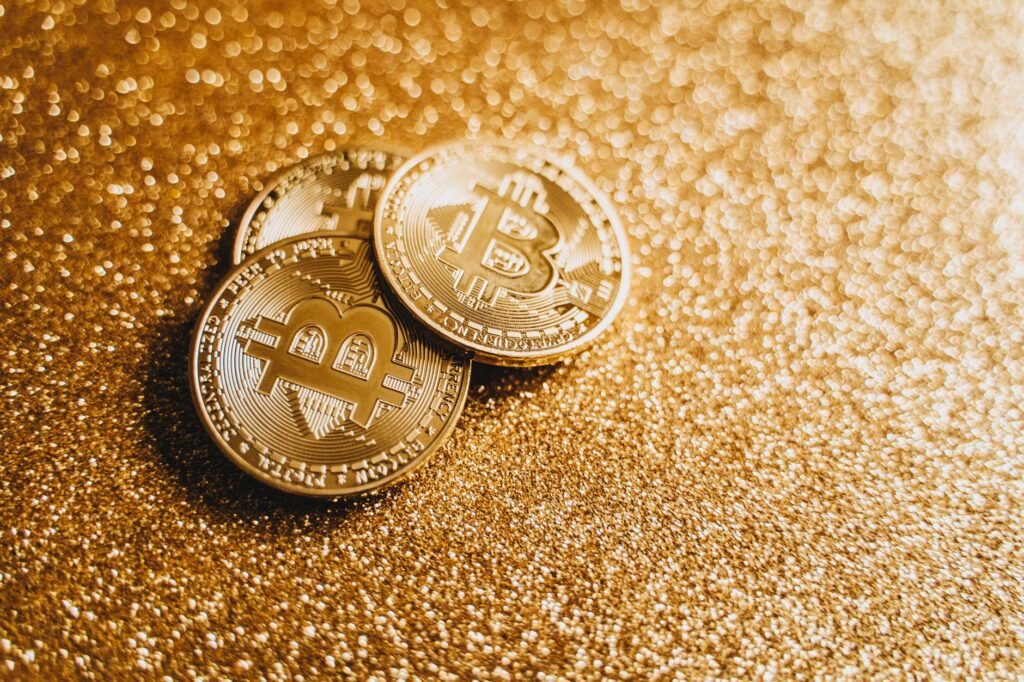 Digital Gold vs. Physical Gold: Which Suits You in 2026?