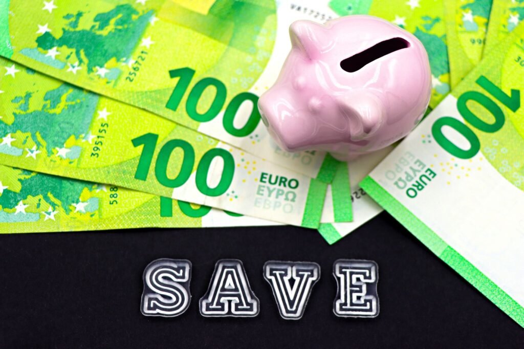 5 Smart Ways to Reduce Monthly Expenses for Financial Growth in 2026