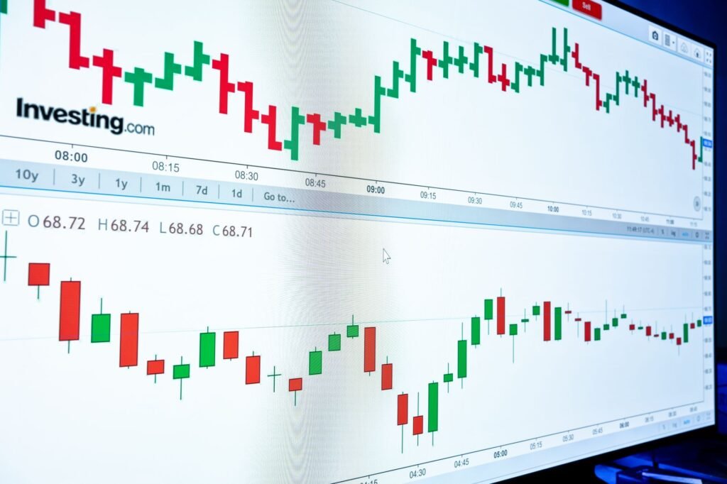 Value Averaging vs. Dollar-Cost Averaging: Which Suits Long-Term Investors in 2026?