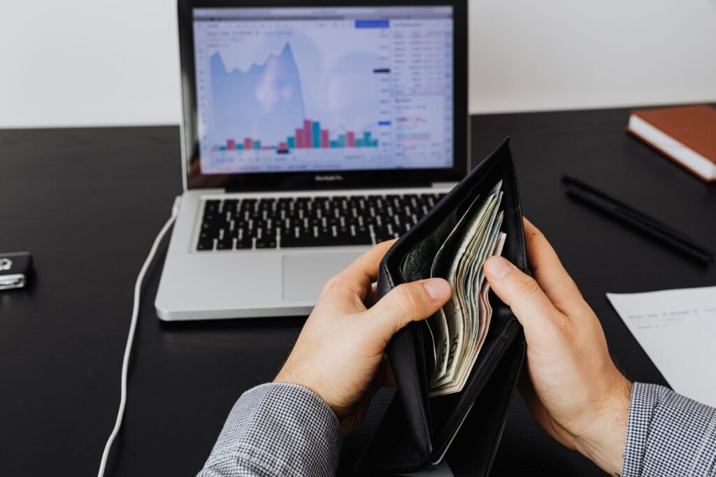 8 Practical Side Hustles for Financial Growth in 2026