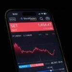 What Is the VIX Index and How Does It Measure Market Volatility?