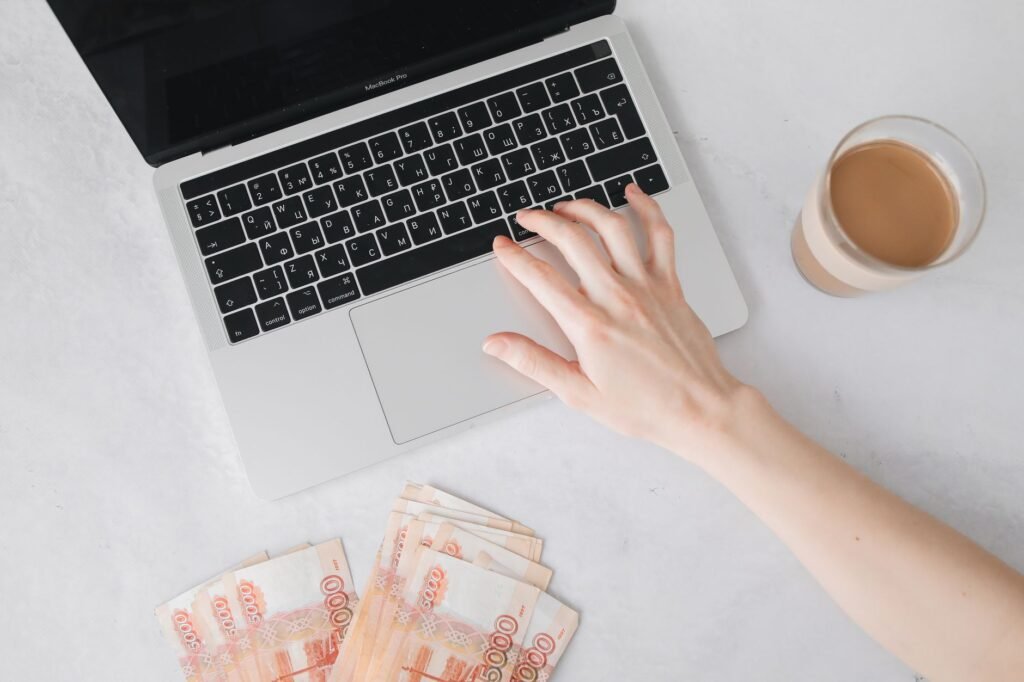 7 Lucrative Side Hustles for the 2026 Gig Economy